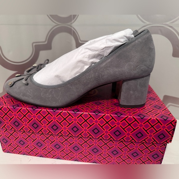 NWT in box! Tory Burch Laila Suede Pumps